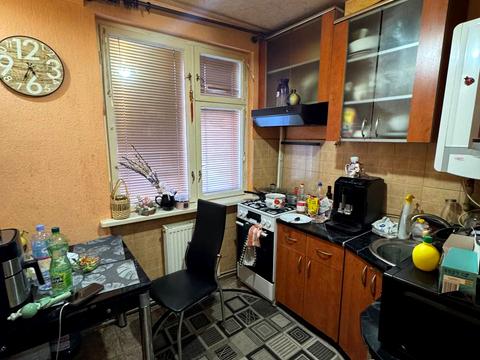 квартира за адресою Закарпатська вул., 8