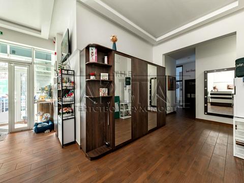 комерційна за адресою Василя Тютюнника вул. (Анрі Барбюса), 51/1А