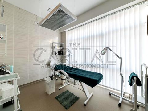 комерційна за адресою Василя Тютюнника вул. (Анрі Барбюса), 51/1А