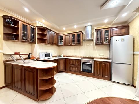 квартира по адресу Днепровская набережная ул., 19-В