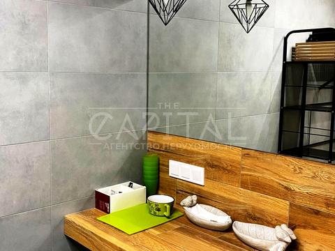 комерційна за адресою Оболонська набережна вул., 7