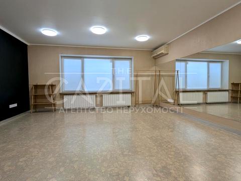 комерційна за адресою Оболонська набережна вул., 7