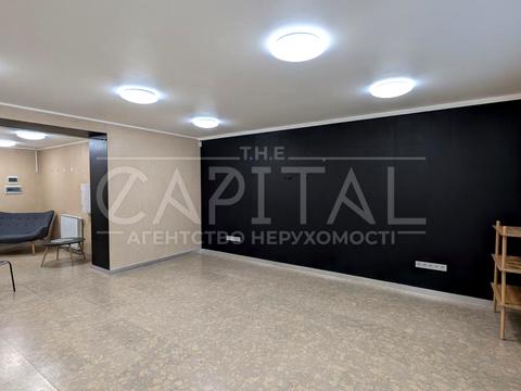 комерційна за адресою Оболонська набережна вул., 7