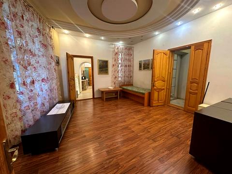 квартира за адресою Леся Мартовича вул., 5