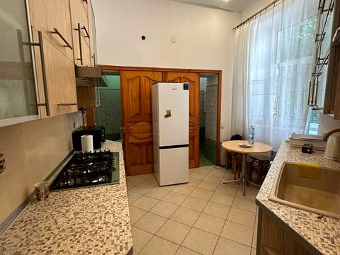 квартира за адресою Леся Мартовича вул., 5