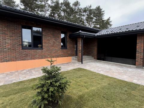 будинок за адресою Богатирська вул.