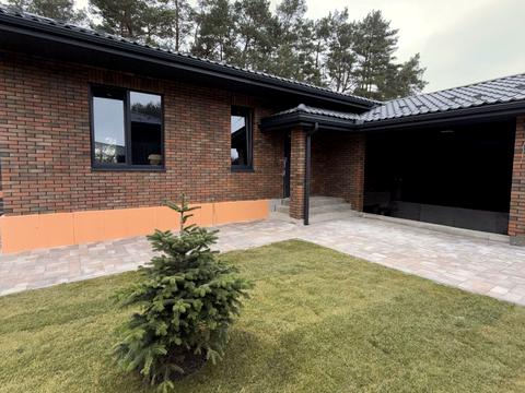 будинок за адресою Богатирська вул.