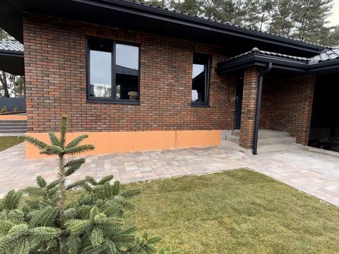 будинок за адресою Богатирська вул.