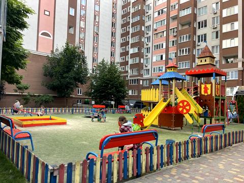 комерційна за адресою с. Святопетрівське, Соборний пров., 109а