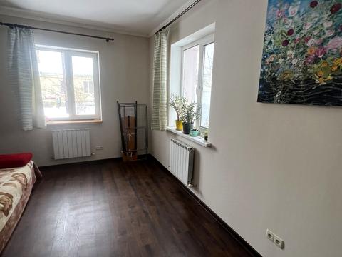 будинок за адресою Варшавська вул., 22Б