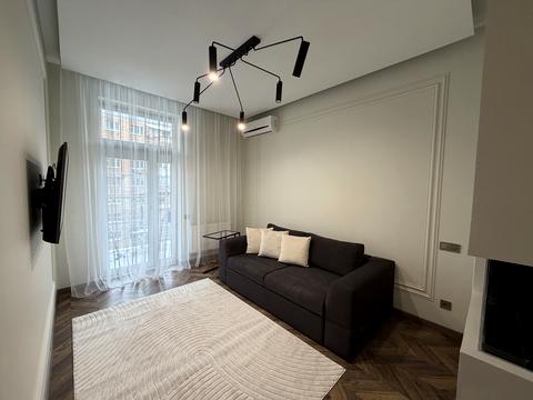 квартира за адресою Академіка Філатова вул., 2/1