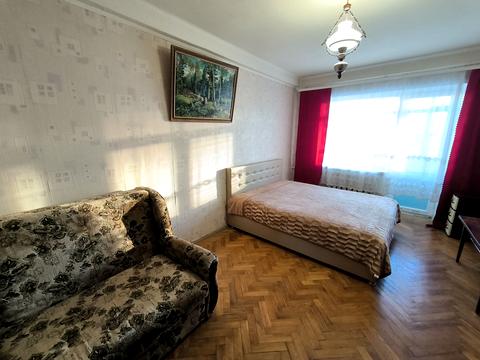 квартира за адресою Рея Бредбері вул., 14