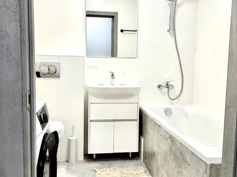 квартира за адресою Велика Васильківська вул. (Червоноармійська), 37-г