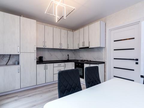 квартира за адресою Хіміків вул., 28, к.7-14