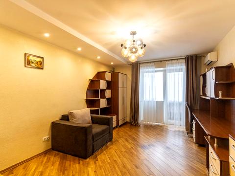 квартира по адресу Андрея Мельника ул., (Будинок 1)