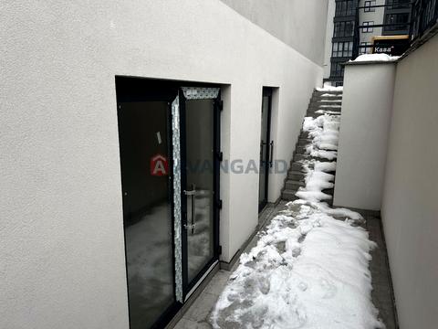 комерційна за адресою Роксоляни вул., 155