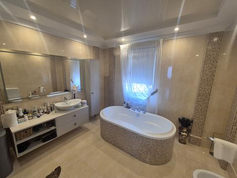 будинок за адресою Райдужна вул.