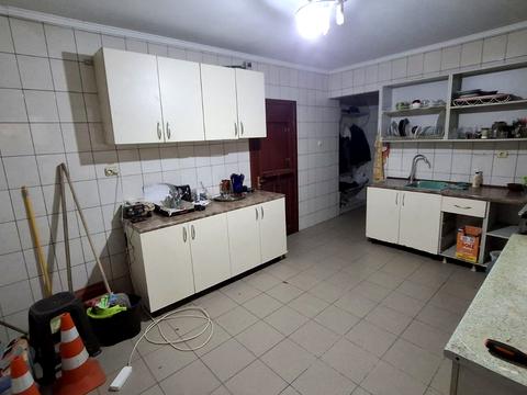 коммерческая по адресу Евгения Максимовича ул., 18