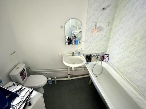 квартира за адресою Драгоманова вул., 1-Д