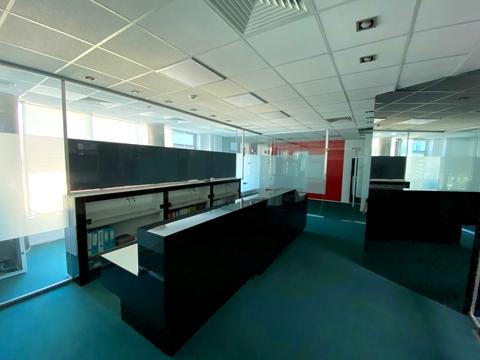 комерційна за адресою Дегтярівська вул., 27