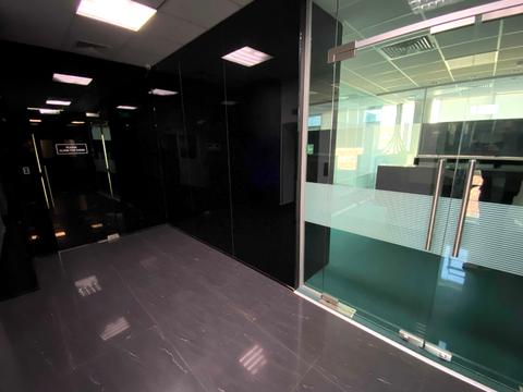 комерційна за адресою Дегтярівська вул., 27