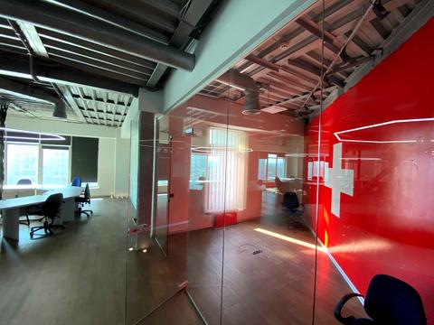 комерційна за адресою Дегтярівська вул., 27