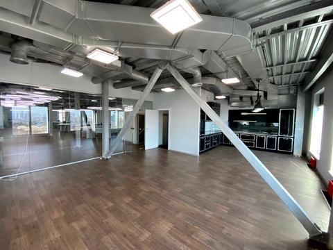 комерційна за адресою Дегтярівська вул., 27