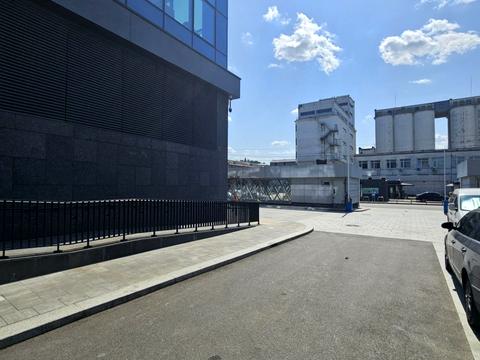 комерційна за адресою Межигірська вул., 54