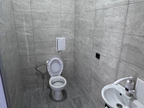 комерційна за адресою Княгинин вул., (Будинок 36)