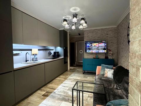 квартира за адресою Левка Лук'яненка вул. (Василя Жуковського), 16, 18, 20, 24