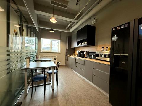 коммерческая по адресу Сімʼї Прахових ул. (Гайдара), 52