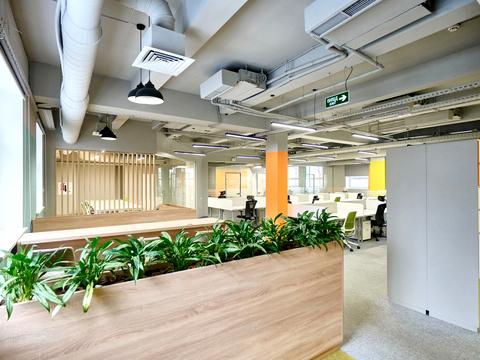 коммерческая по адресу Сімʼї Прахових ул. (Гайдара), 52