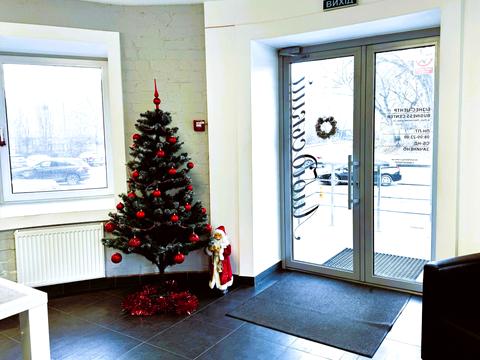 комерційна за адресою Залізничне шосе, 2а