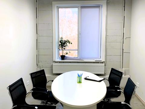 комерційна за адресою Залізничне шосе, 2а