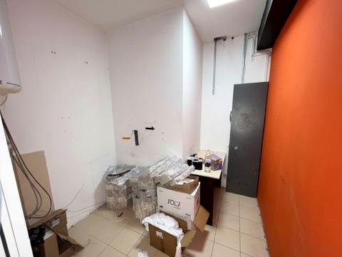 комерційна за адресою Олександра Кошиця вул., 9-Б