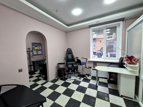 комерційна за адресою Робоча вул., 99-А