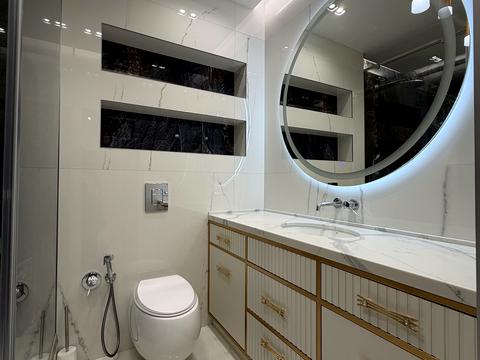 квартира за адресою Новоберегова вул., 12-А