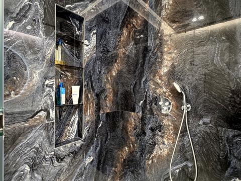 квартира за адресою Новоберегова вул., 12-А