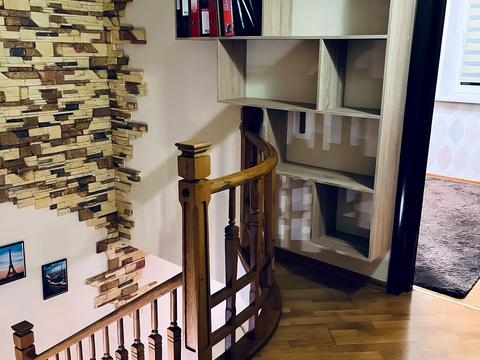 квартира за адресою Анни Ахматової вул., 13