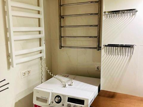 квартира за адресою Анни Ахматової вул., 13