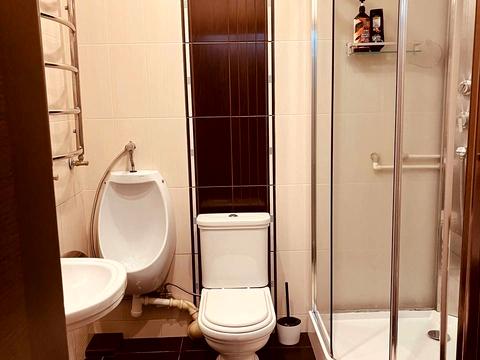 квартира за адресою Анни Ахматової вул., 13