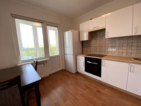 квартира за адресою Софії Русової вул., 5-Б