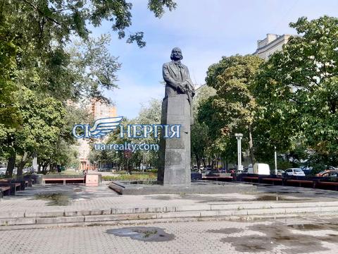 квартира за адресою Русанівський бульв., 12