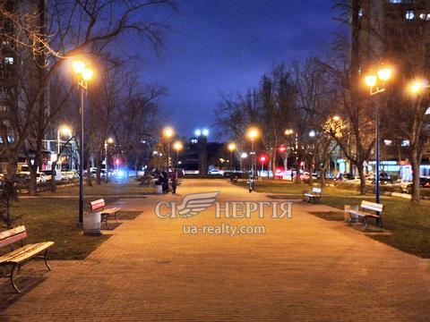 квартира за адресою Русанівський бульв., 12