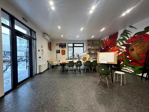 комерційна за адресою Незалежності вул., 99