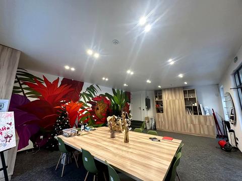 комерційна за адресою Незалежності вул., 99