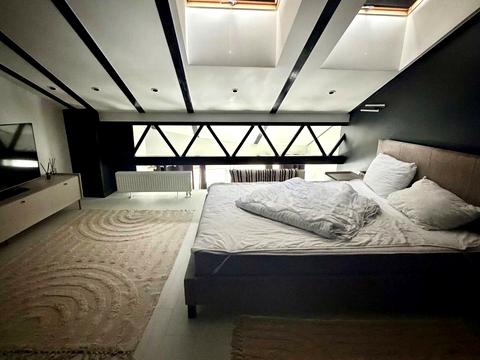 квартира по адресу Днепровская набережная ул., 19-А