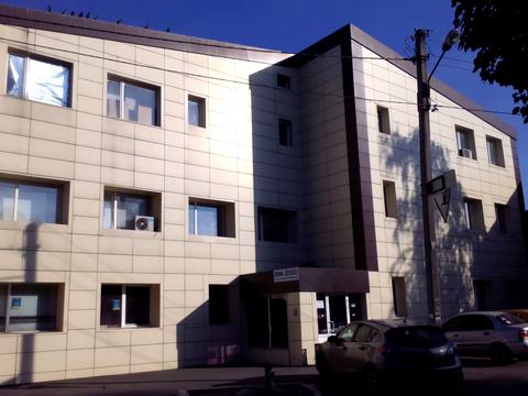 комерційна за адресою Руставелі вул., 30