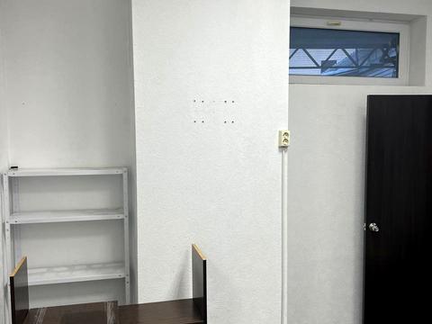 комерційна за адресою Руставелі вул., 30