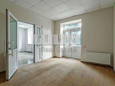 комерційна за адресою Миколи Міхновського бульв. (Дружби народів), 14-16